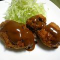 yukihecco's cooksnap of when they made ハンバーグにとんかつに我が家の黄金ソース.
