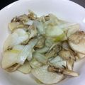 sakuめ's cooksnap of when they made 塩麹さんで山芋とねぎの炒め物.