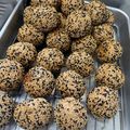 ピノママキッチン's cooksnap of when they made 簡単！ごま団子.