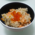 chichamo's cooksnap of when they made 鮭と舞茸の炊き込みご飯♪＋いくら♪.