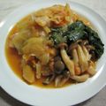 さとみりん's cooksnap of when they made 豚肉 野菜 茸のキム味噌煮込み.