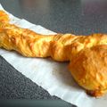 MyMe＊'s cooksnap of when they made 野菜ジュース折り込みスティックパン.