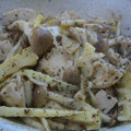 櫻子のママ's cooksnap of when they made ★鶏としめじの梅ニンニク炒め★.