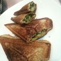 あやこ６１'s cooksnap of when they made アボガドとクリームチーズのパンケース詰め.