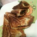 あやこ６１'s cooksnap of when they made カレーホットサンド.