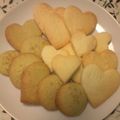 マダガスカル☆'s cooksnap of when they made 簡単サクサク！たまごクッキー.
