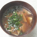 サーフブレイド's cooksnap of when they made 筍とワカメのお味噌汁(o^－^o).