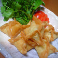 ツナtama's cooksnap of when they made ☆さといもカレーサモサ.