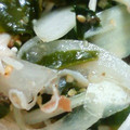 熊人すみこ's cooksnap of when they made えのきとたまねぎの梅ごまあえ.