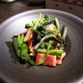 たなか家's cooksnap of when they made モミジガサの豚肉炒め.