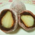 ☆れいみ☆'s cooksnap of when they made 苺ピュレで春色♪苺大福☆.