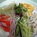 亜久里's cooksnap of when they made 冷やし中華に☆ラー油でピリウマとろりん♪.