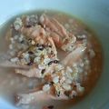 桃がいいなあ。's cooksnap of when they made 鶏手羽と五穀米で、美肌スープ.