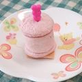 chokomi513's cooksnap of when they made 食パンdeイチゴム―スケーキ＊キャラパン.