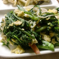 maruru-nn's cooksnap of when they made 春菊とカニカマの卵炒め❀柚子胡椒風味.