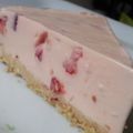 瑠羽華's cooksnap of when they made 苺ソースで☆ピンクのレアチーズケーキ.