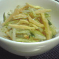 kururin18's cooksnap of when they made 香ばしい☆もやしときゅうりの辛子醤油和え.