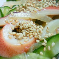 熊人すみこ's cooksnap of when they made 煮イカとキュウリと新玉ねぎの胡麻酢和え.