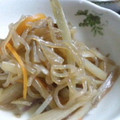 ユーロン's cooksnap of when they made ウドとしらたきのきんぴら.