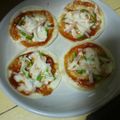 くまくまくまの子's cooksnap of when they made 残った餃子の皮で★パリパリピザ.