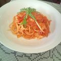 はな☆ポコ's cooksnap of when they made ツナとタマネギのトマトソースのパスタ.