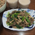 よちりん's cooksnap of when they made 牛肉としめじの炒め物.