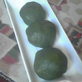emi0015's cooksnap of when they made 旬の和菓子★草もち（よもぎ餅）.
