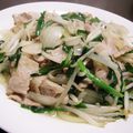 ぷちもんち's cooksnap of when they made ☆ニラもやし肉炒め☆.