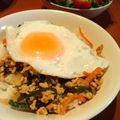 sacoママ's cooksnap of when they made ランチに簡単♪ガパオライス.
