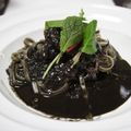 sweetdrops's cooksnap of when they made 白ワイン冷やしといて！お手軽イカスミ煮。.