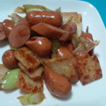 じゃすてぃ～'s cooksnap of when they made ウィンナーと長ネギの麺つゆ炒め.