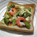 亜久里's cooksnap of when they made カマンベールでピザ風トースト.