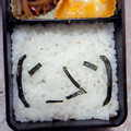ひめポ's cooksnap of when they made 簡単★顔文字ｄｅキャラ弁.