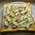 でかおちば's cooksnap of when they made ＊ウィンナーとアスパラの春色トースト＊.