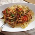 ryokwa777's cooksnap of when they made ツナとしめじのトマトパスタ.