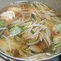natsukori's cooksnap of when they made 素が無くても【にんにく鶏がらスープ鍋】.