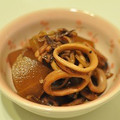 ＷａＴヒロコロ's cooksnap of when they made 大根を食べよう☆大根とイカの煮物.