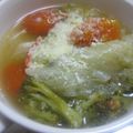 erikacook's cooksnap of when they made トマトとレタスのコンソメスープ.