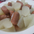 Hoink's cooksnap of when they made 大根とフランクソーセージの洋風煮物.