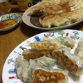 ◩のんち◩'s cooksnap of when they made 冷えたビールと！羽付きジューシー餃子✿.
