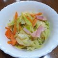 Machalin's cooksnap of when they made にんじんとキャベツのごまマヨあえ.