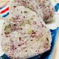 U☆kaoru's cooksnap of when they made （三島食品の）ひろしとゆかりのおにぎり.