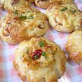 つむママ's cooksnap of when they made お花✿のタルタル惣菜パン.