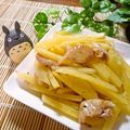 悠おかしゃん's cooksnap of when they made カリカリ鶏皮とじゃが炒め.