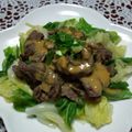 うまうま・らぶ's cooksnap of when they made 牛肉と春キャベツの蒸し焼きピリ辛胡麻だれ.