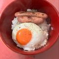雁が音's cooksnap of when they made 簡単だけど究極の目玉焼き丼.
