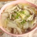 くっくのん's cooksnap of when they made 白菜としめじのなんちゃってフォー風うどん.