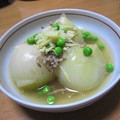 万歳食いしん坊's cooksnap of when they made 新玉ねぎをまるごと食べちゃお！そぼろあん.