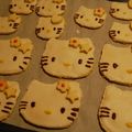madkat's cooksnap of when they made プレゼントに★キティのアイシングクッキー.