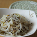 kikikko's cooksnap of when they made あと一品！もやしのマヨゆかり和え.
